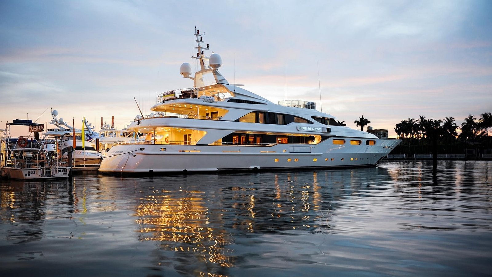 Yacht Charters — original Marleon service image